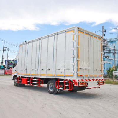 หกล้อตู้สิบบาน HINO FC9J 175 แรง ปี 2556