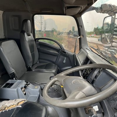 ISUZU FVZ 300 แรง ปี 57