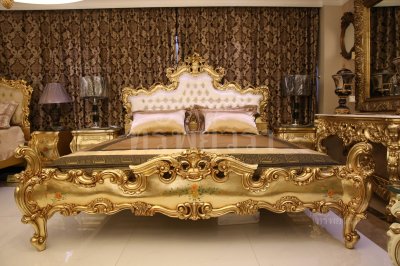 BEDS & DRESSING TABLES