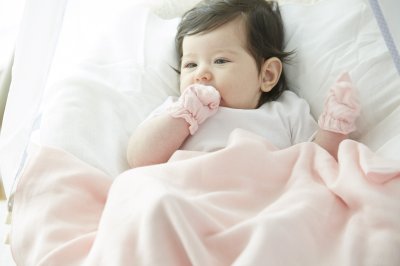 ผ้าห่อตัวสาลูใยไผ่สำหรับเด็กแรกเกิด – สีชมพู