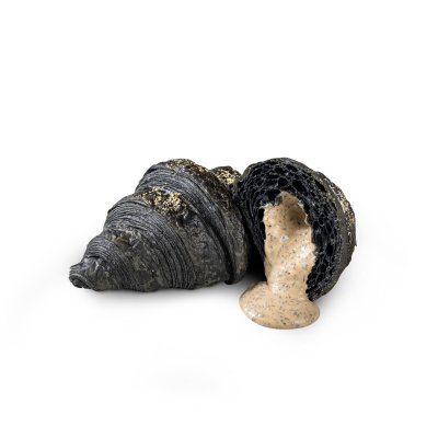 Black Truffle Charcoal Croissant ครัวซองต์ชาโคลไส้ทรัฟเฟิล