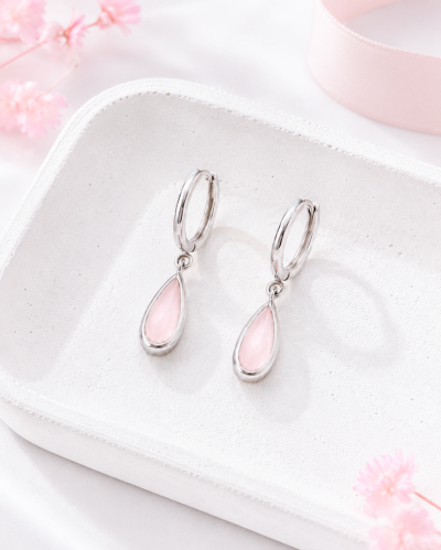 Moonlit Drop - Rose Quartz Earrings ต่างหูหินนำโชคนำเข้าจากเกาหลี เสริมด้านความรัก และความสัมพันธ์ เยียวยาหัวใจ