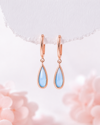 Moonlit Drop - Blue Chalcedony & Pearl Necklace สร้อยหินนำโชคนำเข้าจากเกาหลี เสริมการสื่อสาร ความเข้าใจ การทำงานเป็นทีม