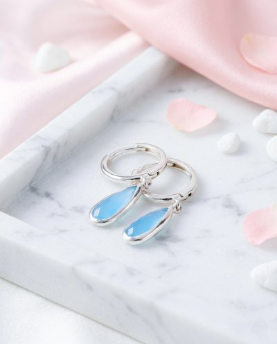 Moonlit Drop - Blue Chalcedony & Pearl Necklace สร้อยหินนำโชคนำเข้าจากเกาหลี เสริมการสื่อสาร ความเข้าใจ การทำงานเป็นทีม