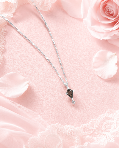 Side by Shine สร้อยคอหินนำโชค ปกป้องพลังลบ ลดกังวล การตัดสินใจ การเริ่มต้นใหม่ - Smoky Quartz & White Topaz Necklace