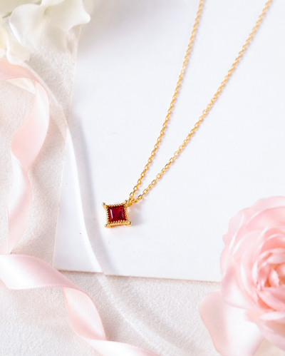 Starlit Glow - Red Garnet Necklace สร้อยคอหินนำโชค จิตใจชัดเจน เสริมมิตรภาพ ความมั่นคงในใจ ความสำเร็จและก้าวหน้า