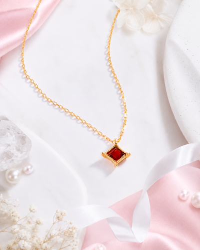 Starlit Glow - Red Garnet Necklace สร้อยคอหินนำโชค จิตใจชัดเจน เสริมมิตรภาพ ความมั่นคงในใจ ความสำเร็จและก้าวหน้า