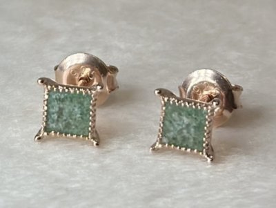 Starlit Glow - Green Quartz Earrings