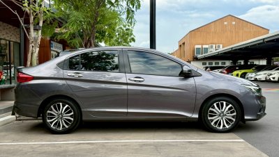 Honda City 1.5 SV ปี 2017 (Minorchange) ท็อปสุด
