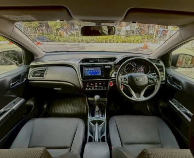 Honda City 1.5 SV ปี 2017 (Minorchange) ท็อปสุด