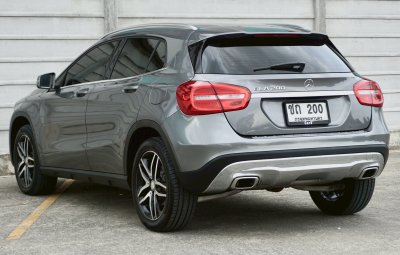Mercedes-Benz GLA 200 ปี 2017