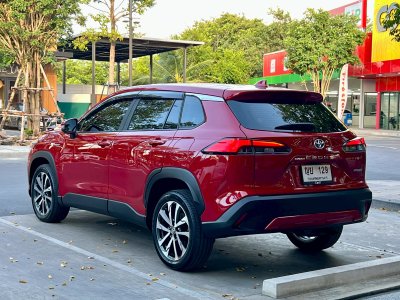 TOYOTA COROLLA CROSS 1.8 HV PREMIUM 2023 (จดปี 2024)