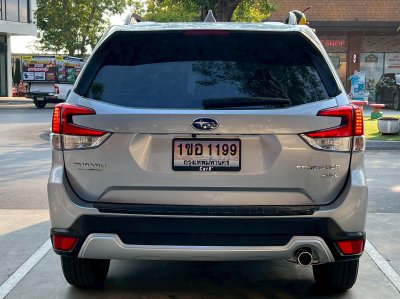 SUBARU FORESTER 2.0 i-L AWD 2020 สีเงิน SUBARU FORESTER 2.0 i-L AWD 2020 สีเงิน