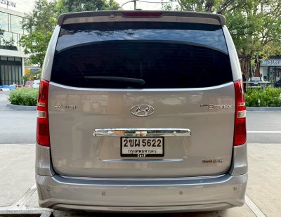 Hyundai Grand Starex Premium 2.5 AT ปี 2015