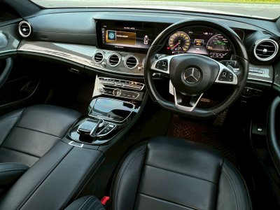 Mercedes Benz E350e Amg Dynamic (Top Panoramic roof) ปี 2017