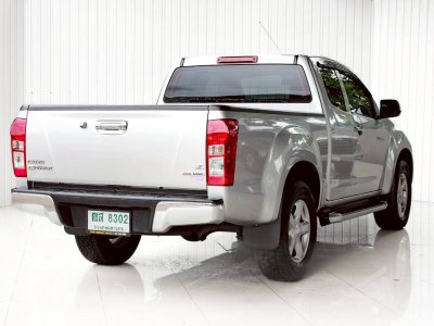 ISUZU DMAX Hi - Lander Cab 2.5 VGS Z ปี 2013 ISUZU DMAX Hi - Lander Cab 2.5 VGS Z ปี 2013