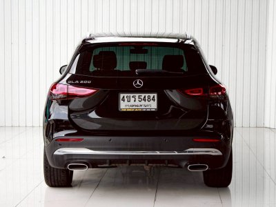 BENZ GLA200 AMG DYNAMIC ปี 2021 โฉม W247 ปี21-ปัจจุบัน