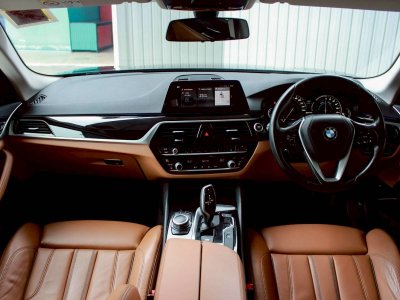 BMW SERIES 5, 530e 2.0 ELITE ปี 2020 โฉม G30 ปี17-24 สีดำ