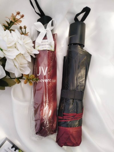 ของชำร่วยงานศพ ร่มพับ 3 ตอนแบบสี