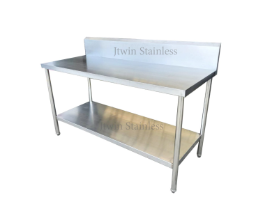 โต๊ะสแตนเลส  2 ชั้นพร้อมที่กันกระเด็น