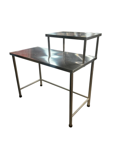 โต๊ะเตรียมสแตนเลส 1 ชั้นพร้อมชั้นลอย 1 ชั้น