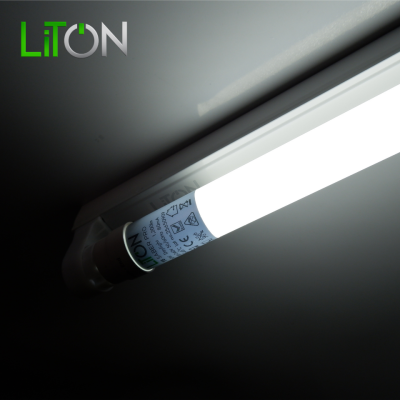 LiTON หลอดไฟ LED T8 ไฟเข้าทางเดียว รุ่น SABER PRO แสงขาว (DAYLIGHT) ลังละ 30 หลอด