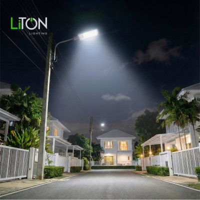 LiTON โคมถนนLED SMD รุ่น SUPRA พร้อมขาจับ เดย์ไลท์