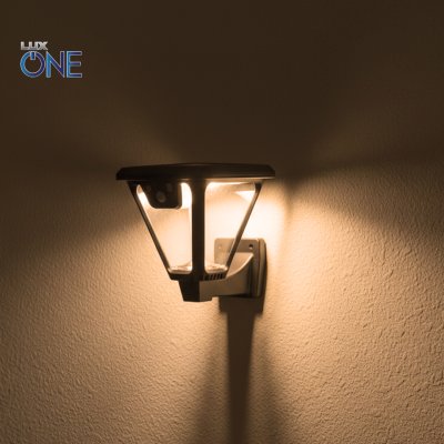 โคมไฟสนาม/ผนังโซล่าABS รุ่น Trek พร้อมเซนเซอร์และรีโมท20 วัตต์สีดำ แสง2in1