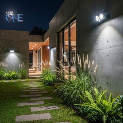 โคมไฟสนามโซล่าABS รุ่น Wall-E พร้อมเซนเซอร์ 20วัตต์สีดำ เดย์ไลท์