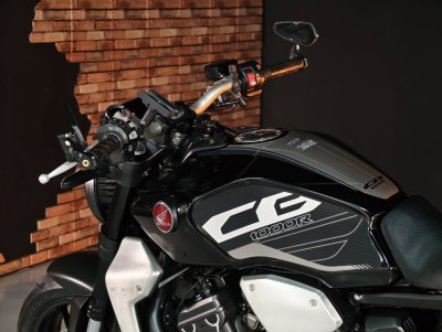 HONDA CB1000R