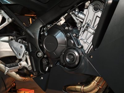 HONDA CBR650F