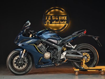 HONDA CBR650R