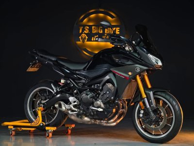 YAMAHA FJ-09