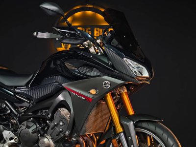 YAMAHA FJ-09