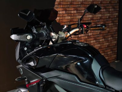 YAMAHA FJ-09