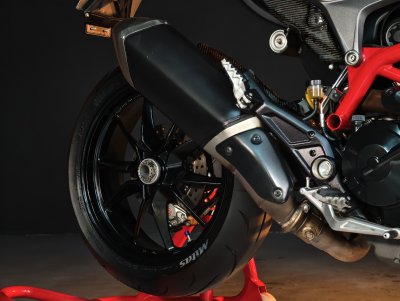 DUCATI HYPERMOTARD 939