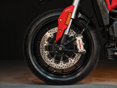 DUCATI HYPERMOTARD 939