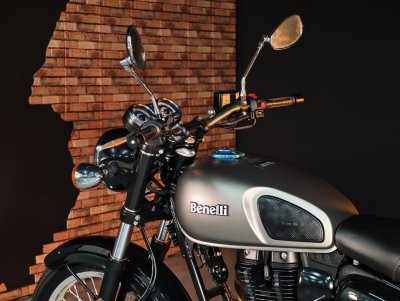 BENELLI IMPERIALE 400