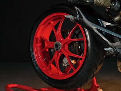 DUCATI MONSTER 796 DP