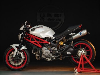 DUCATI MONSTER 796 DP