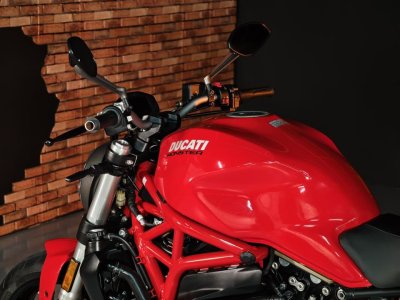 DUCATI MONSTER 821