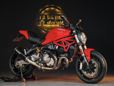 DUCATI MONSTER 821
