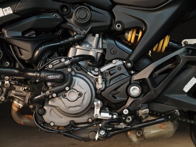 DUCATI MONSTER 937