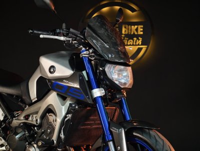 YAMAHA MT-09