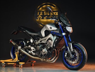 YAMAHA MT-09