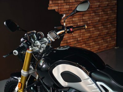 BMW R NINE T US