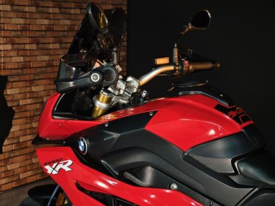 BMW S1000XR