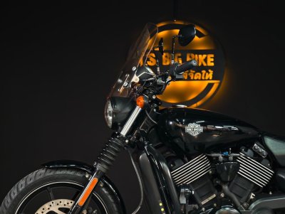 HARLEY DAVIDSON STREET 750