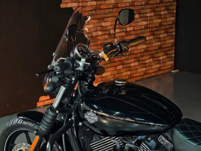 HARLEY DAVIDSON STREET 750