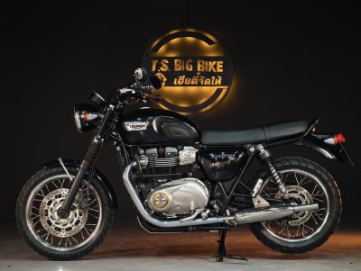 TRIUMPH BONNEVILLE T100